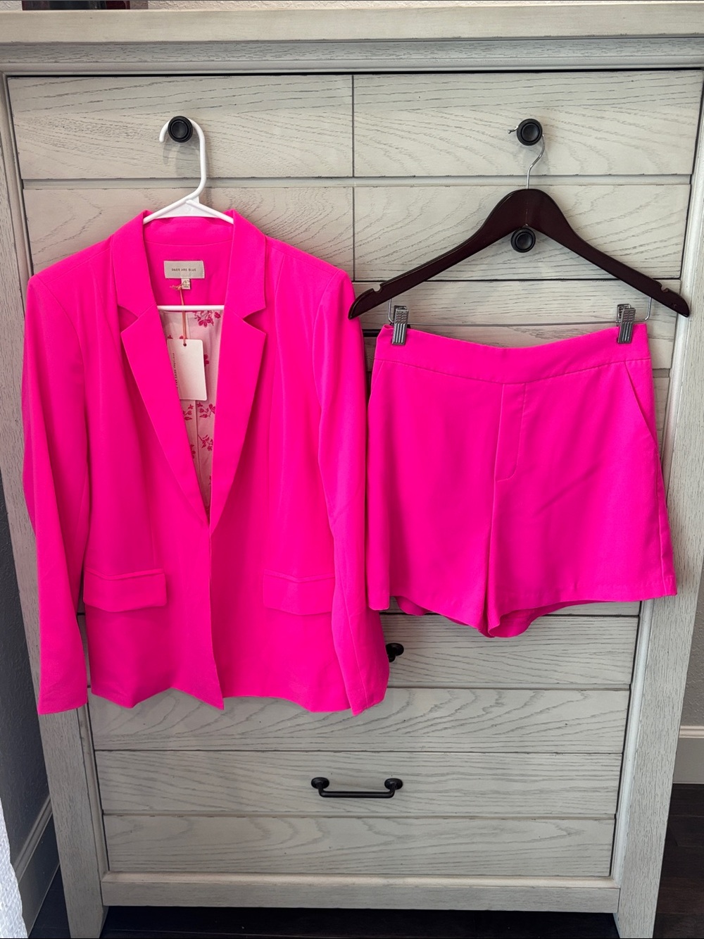 Skies Are Blue Vibrant Hot Pink Blazer